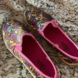 Pretty Size 3 Girl's Sneakers